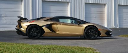 Rent Lamborghini Antibes