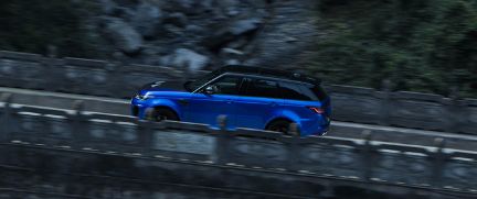 Rent Land Rover Italy