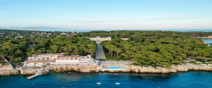 Rent Luxury SUV Antibes