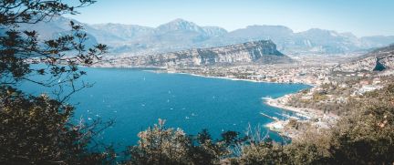 Rent Convertible Supercar Lake Garda