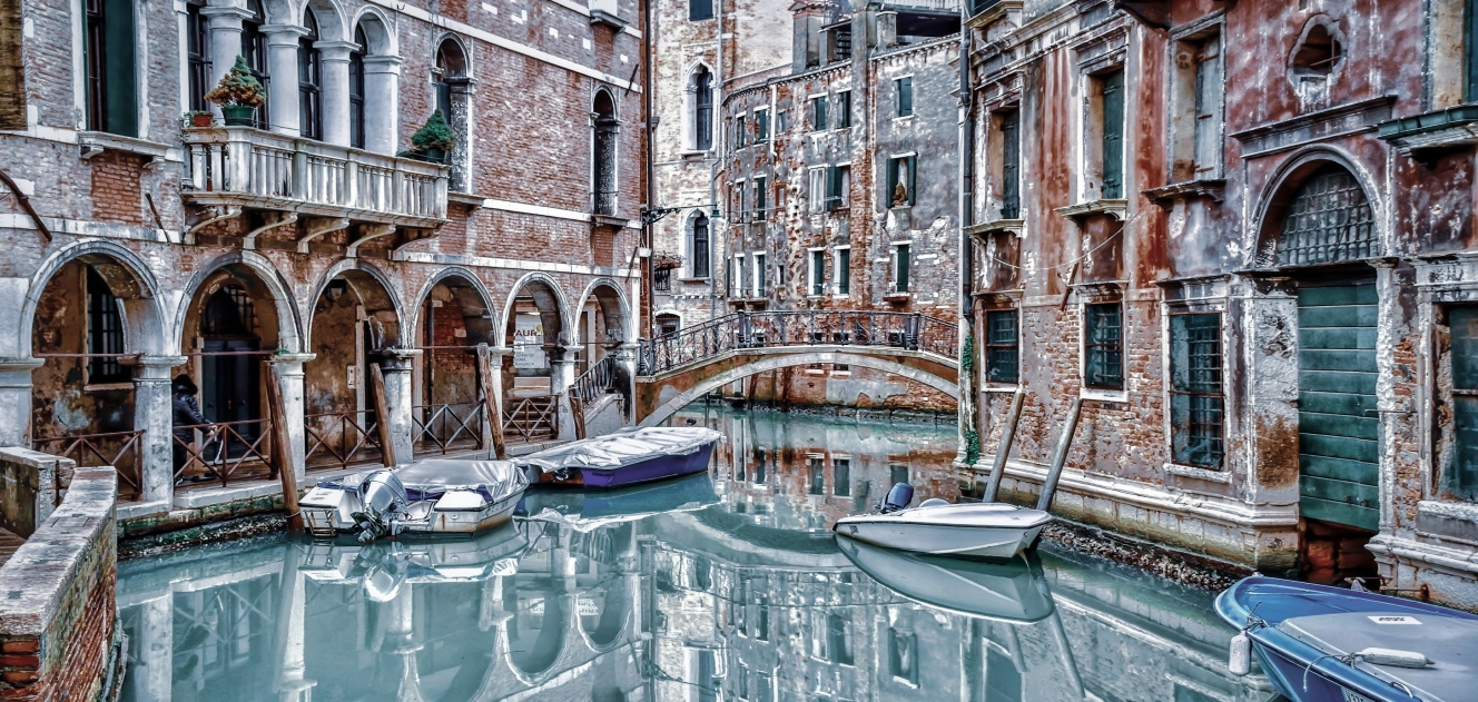 Rent an Executive Car in Venice