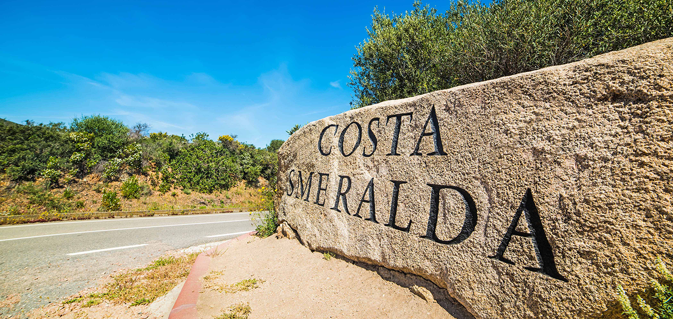 Rent a Luxury Car in Costa Smeralda, Sardinia