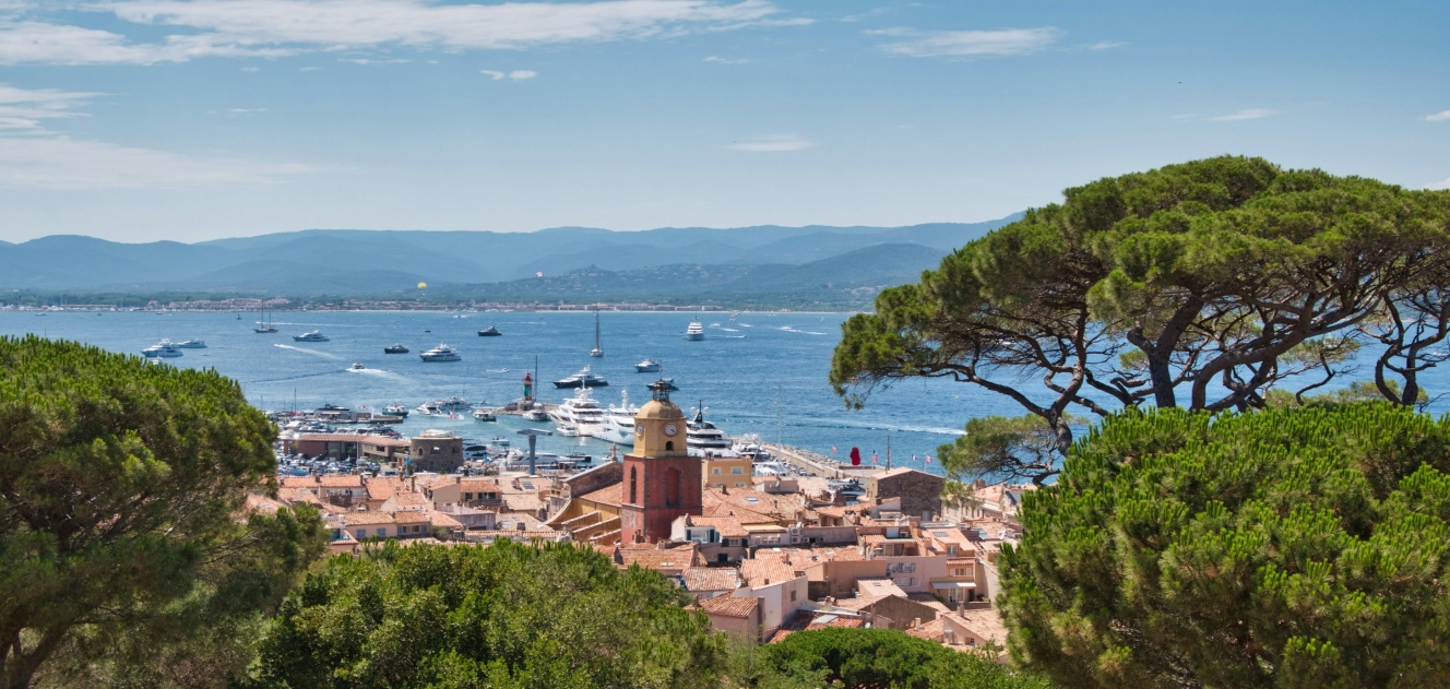 Rent a Luxury SUV in Saint Tropez