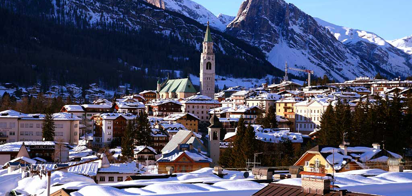 Rent a Luxury Car in Cortina D'Ampezzo