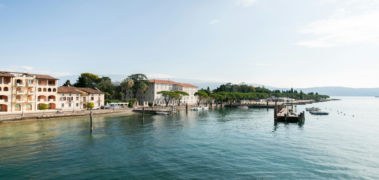 Rent an Executive Car in Lake Garda