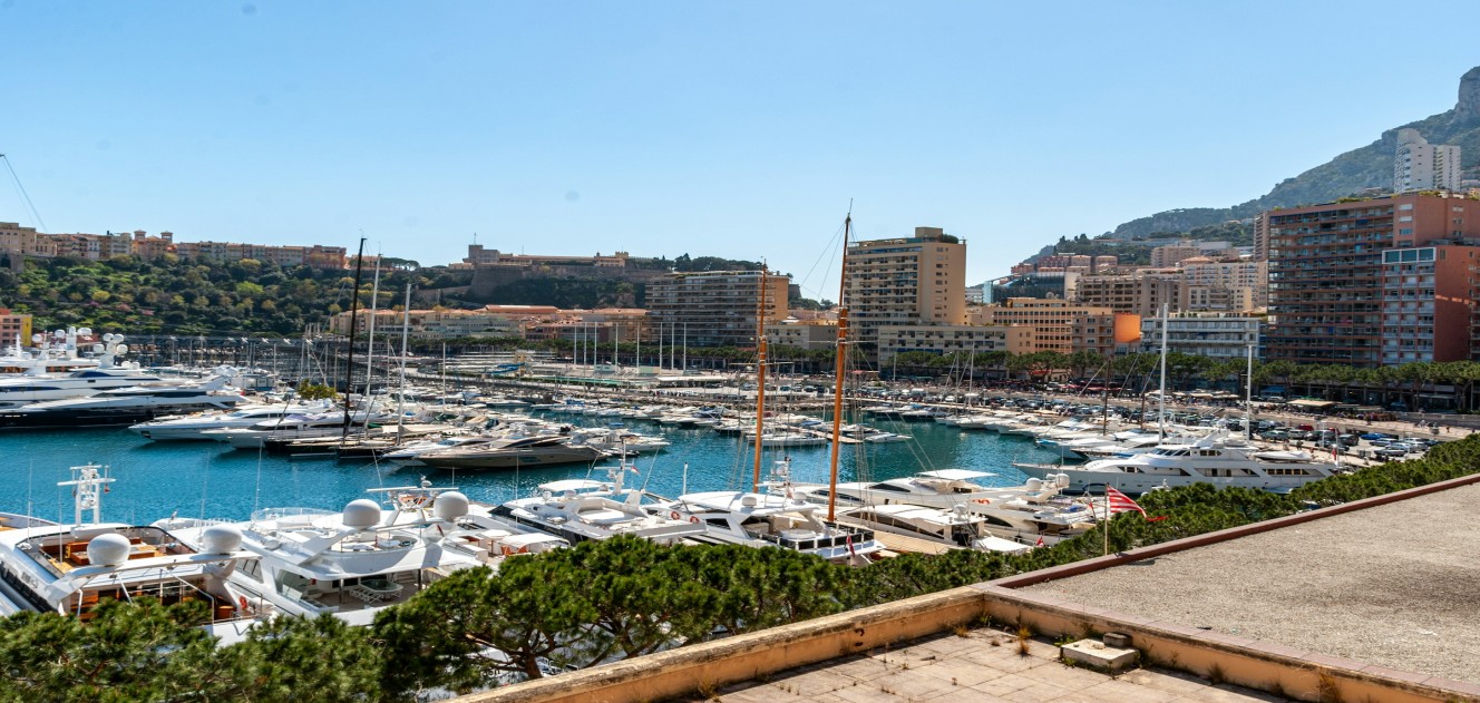 Rent a Luxury SUV in Monaco