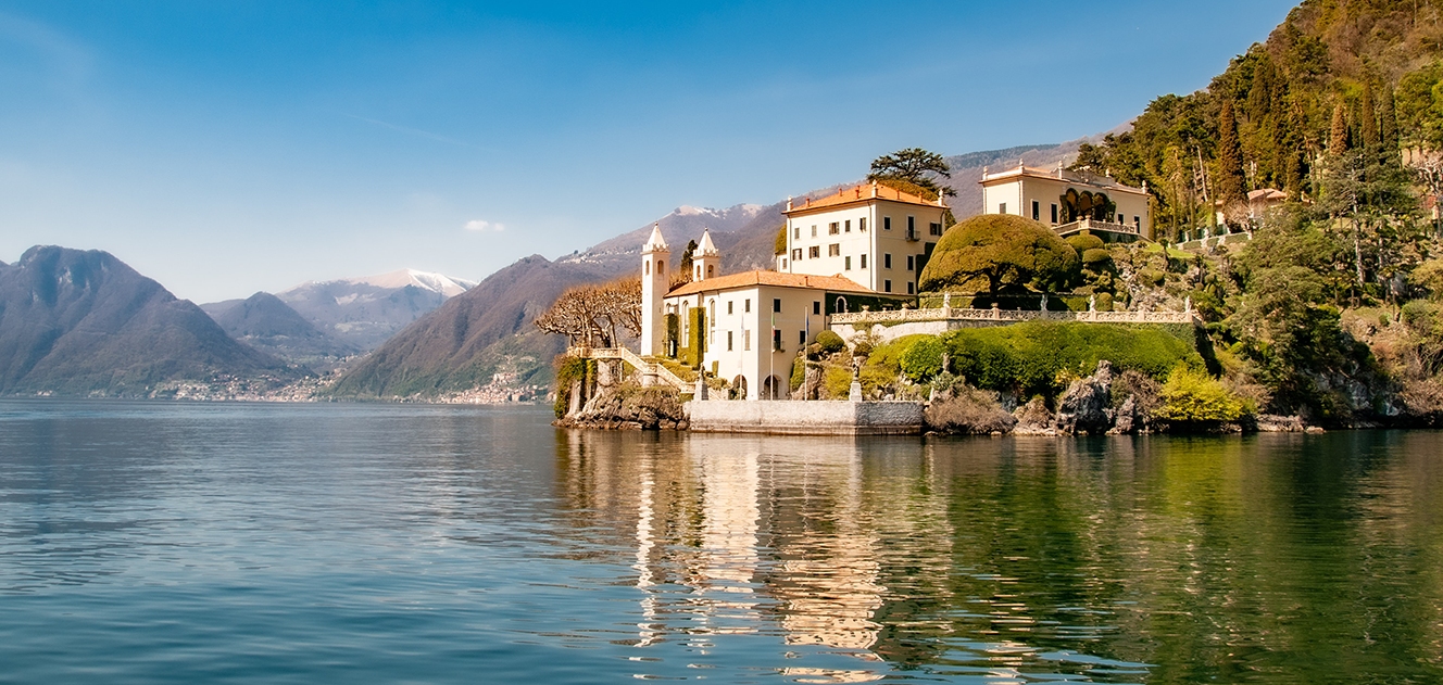 Rent a Luxury Car in Como