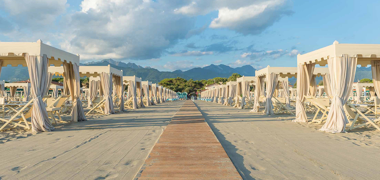 Rent a Supercar in Forte dei Marmi