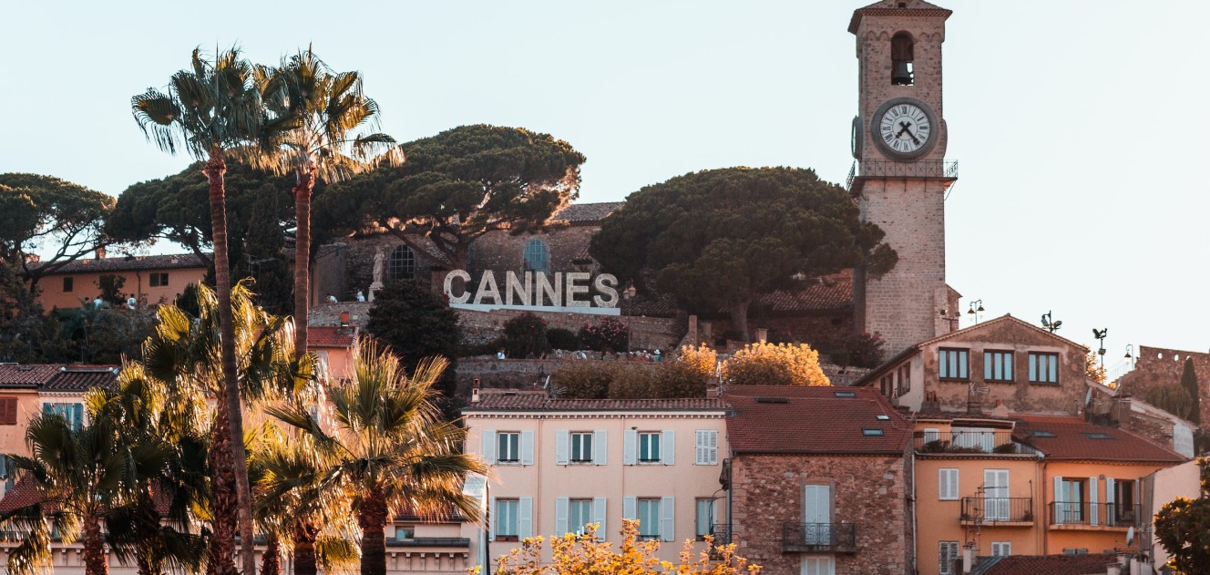 Rent a Sports Car in Cannes 