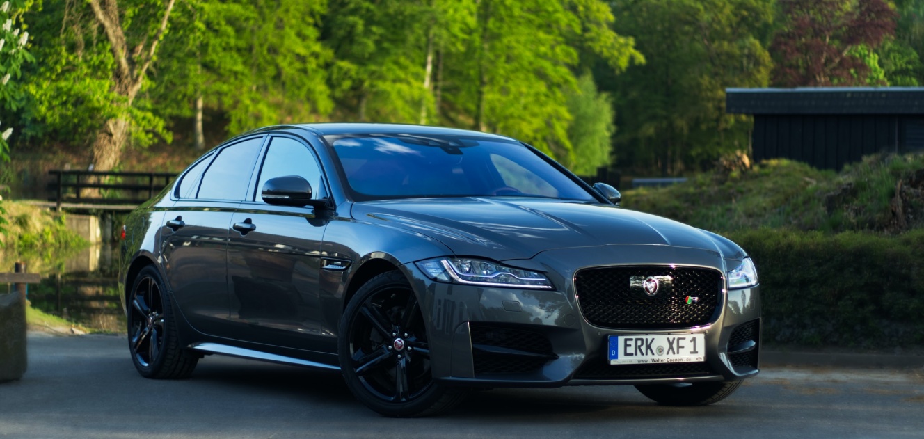 Rent a Jaguar in Rome