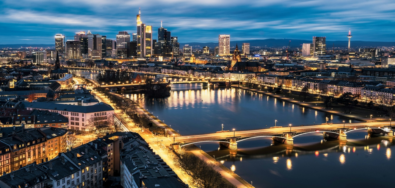 Rent an Executive Car in Frankfurt